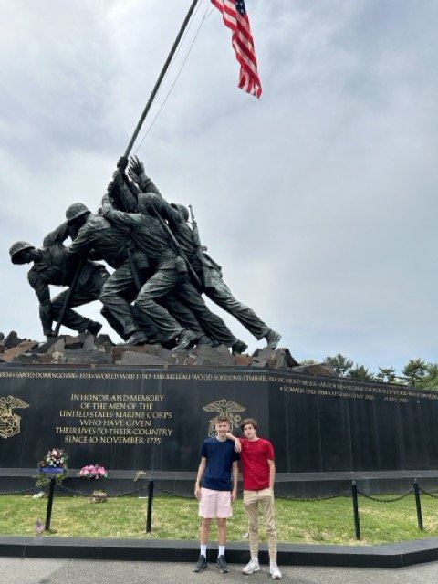 Landmark 8th graders at Iwo Jima Memorial
